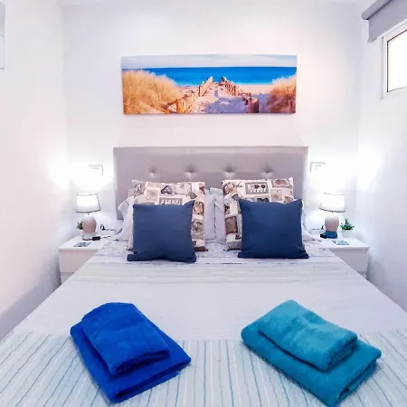 Апартаменты Playa Del Duque Poolside *