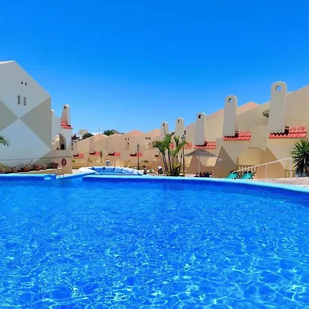 شقة Playa Del Duque Poolside *